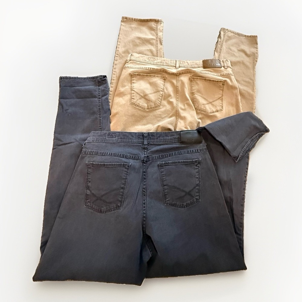 BRAX (2) Cooper Fan MTWA Lightweight Stretch 5-Pocket Jeans. Gray & Khaki, 36X34